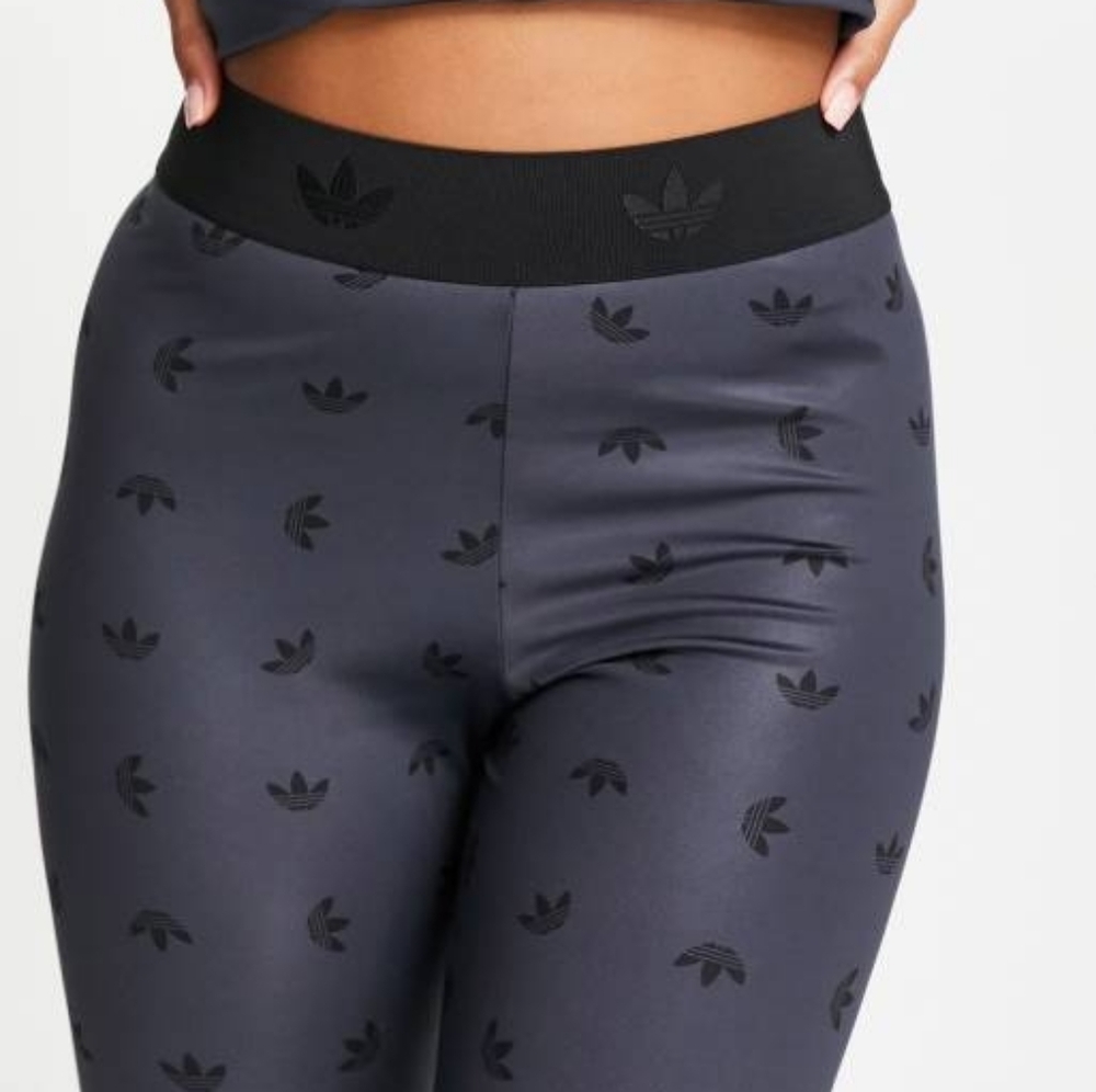 Adidas Women’s 7/8 Logo Allover Print Leggings - Picture 4 of 6